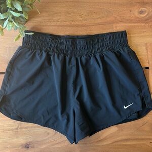 Nike 2 in 1 Dri Fit Shorts - Women's